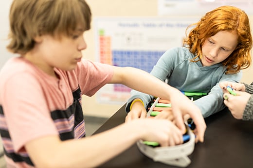Students using the DNASK